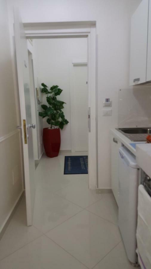 Al Porticciolo Bed and Breakfast Salerno Esterno foto