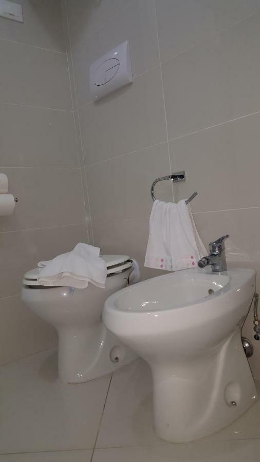 Al Porticciolo Bed and Breakfast Salerno Esterno foto