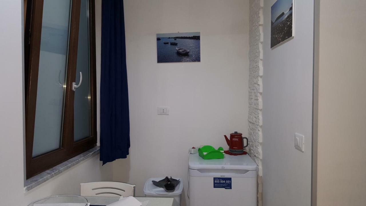 Al Porticciolo Bed and Breakfast Salerno Esterno foto