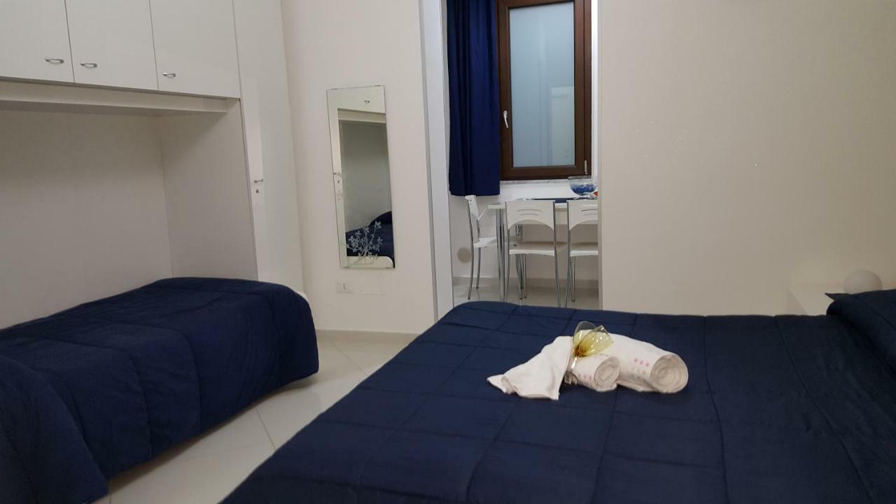 Al Porticciolo Bed and Breakfast Salerno Esterno foto