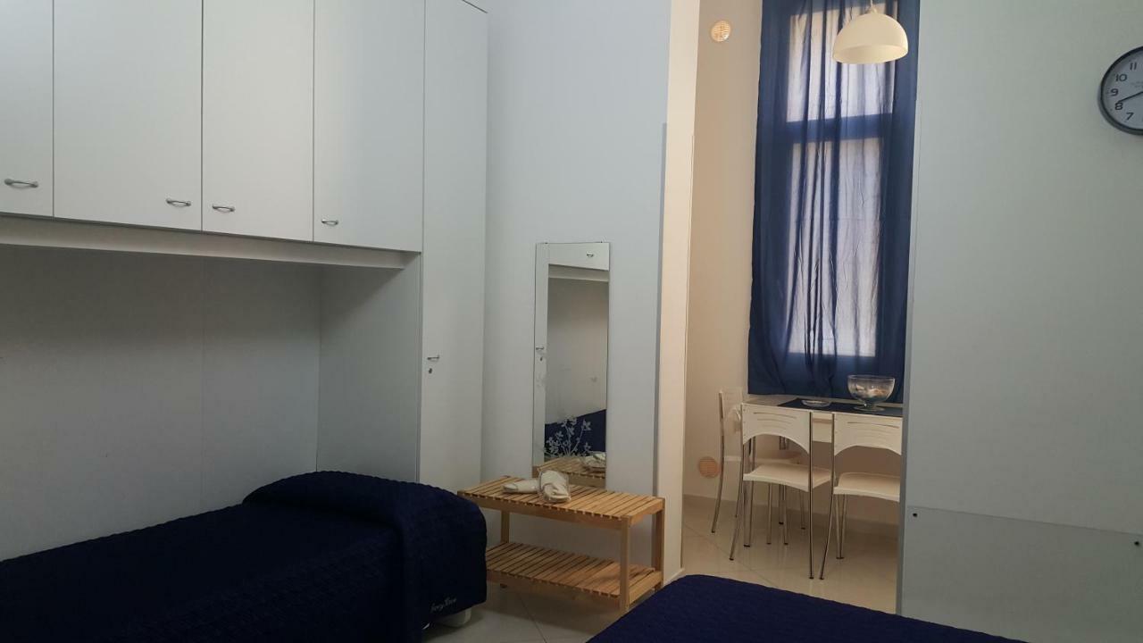 Al Porticciolo Bed and Breakfast Salerno Esterno foto