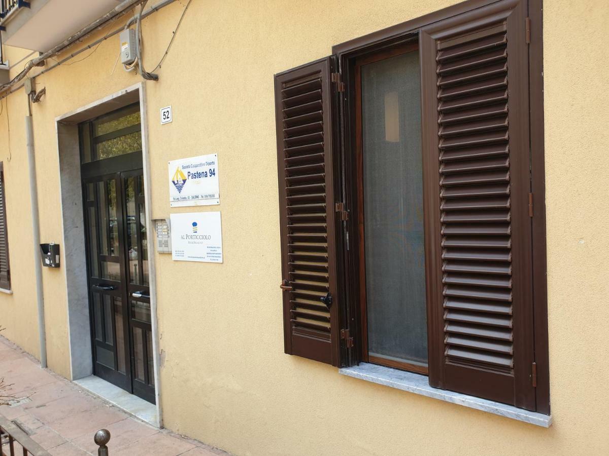 Al Porticciolo Bed and Breakfast Salerno Esterno foto